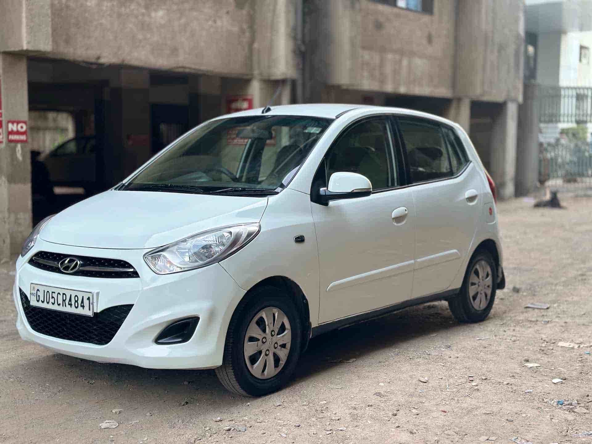 car-image
